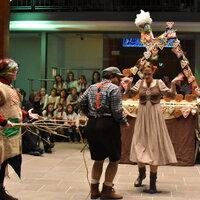 Das Lebkuchenhaus im Kirchenschiff – Spiegel unserer Sehnsucht